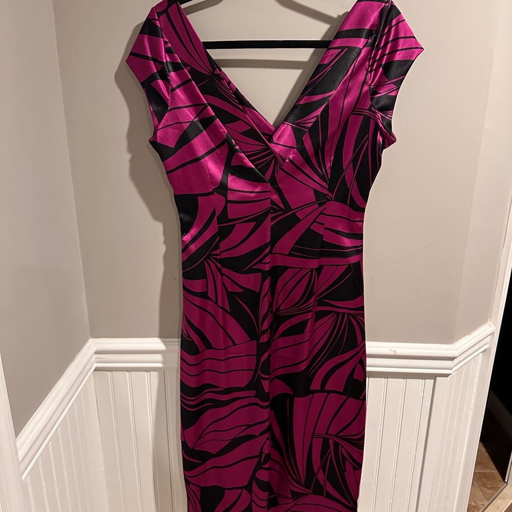 Maggy London Fuchsia and Black Midi Dress
